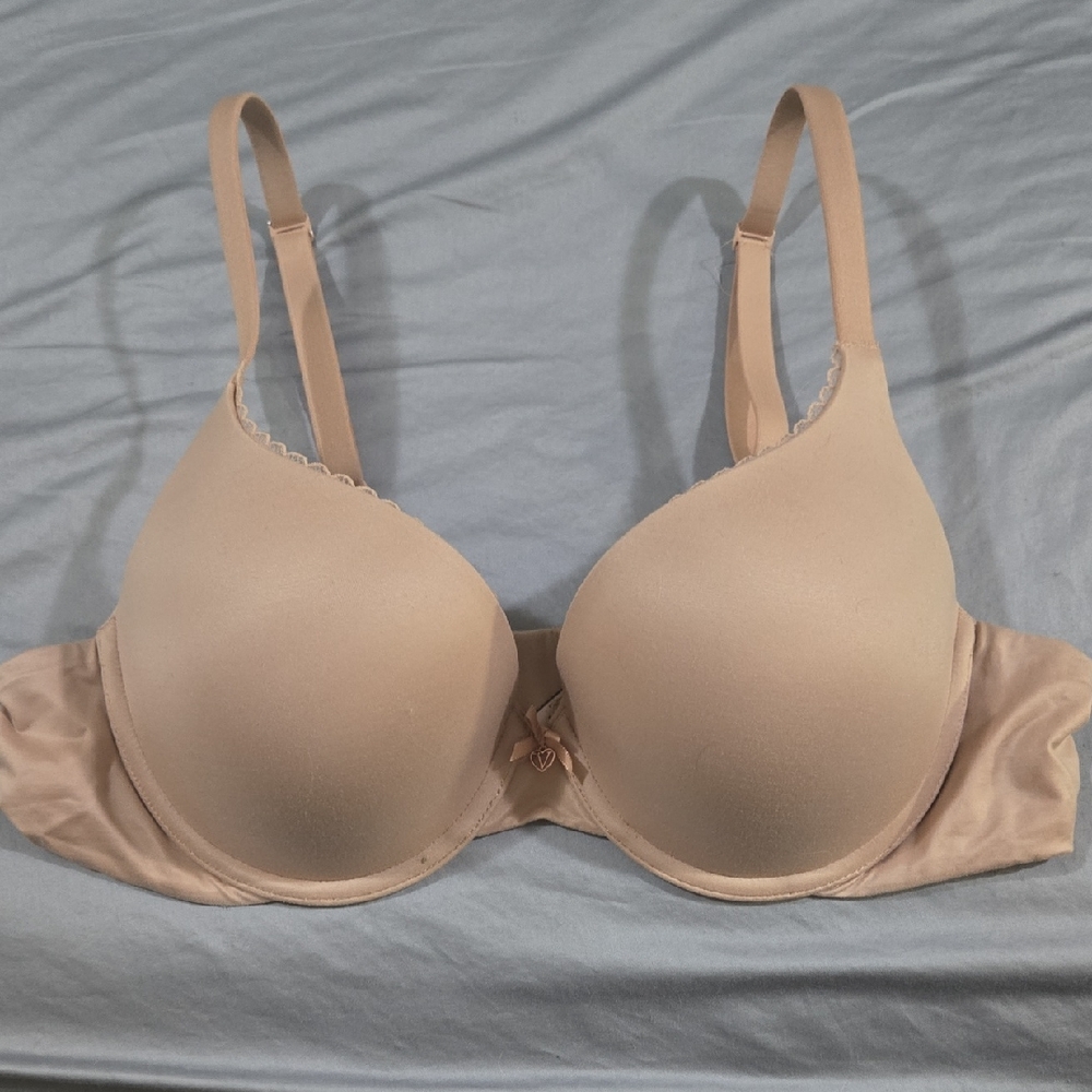 Victoria's Secret Light Nude T-Shirt Bra